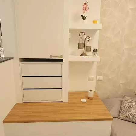 La Chicca アパート アメーリア